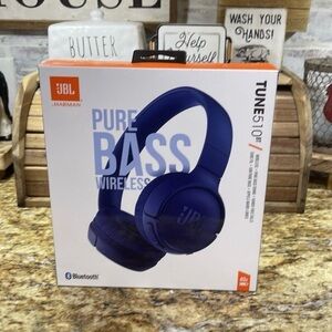 JBL Tune 510BT Bluetooth Headphones - Deep Blue